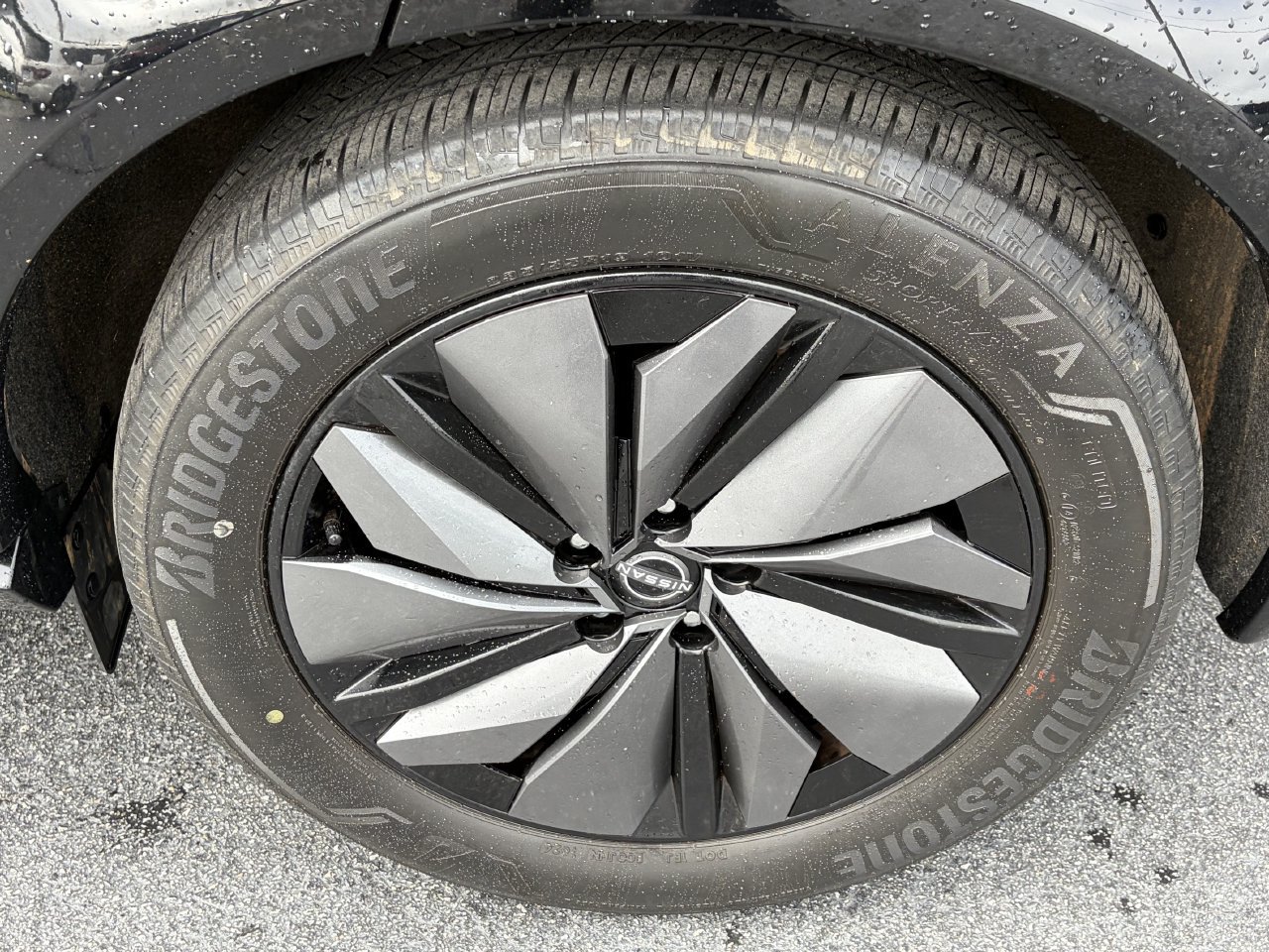 Certified 2024 Nissan Ariya FWD image 9
