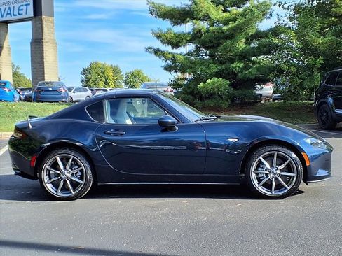Used 2021 MAZDA MX-5 Miata RF Grand Touring image 8