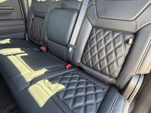 New 2025 GMC Sierra 1500 AT4 w/ AT4 Premium Package image 26