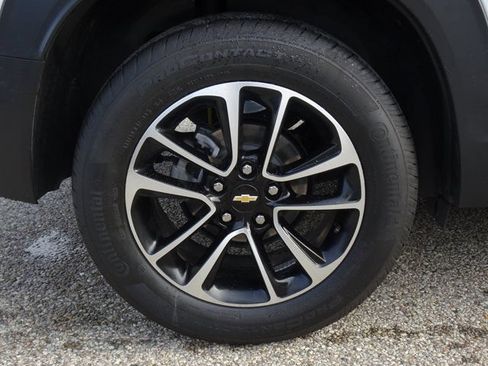Used 2026 Chevrolet TrailBlazer LT w/ LT Cold Weather Package FWD image 28