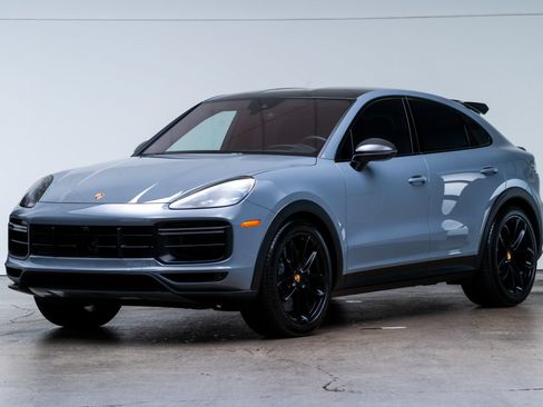 Used 2022 Porsche Cayenne Turbo GT AWD/4WD image 3