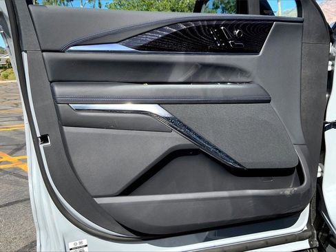 New 2026 Cadillac Escalade IQL Luxury image 11