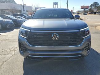 Used 2024 Volkswagen Atlas Cross Sport SEL Premium R-Line video 2