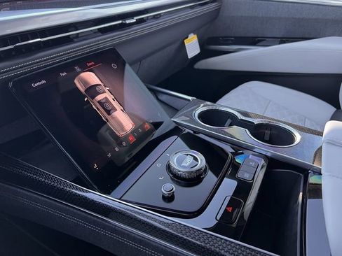 Certified 2026 Cadillac Escalade V w/ LPO, ONYX Package image 21