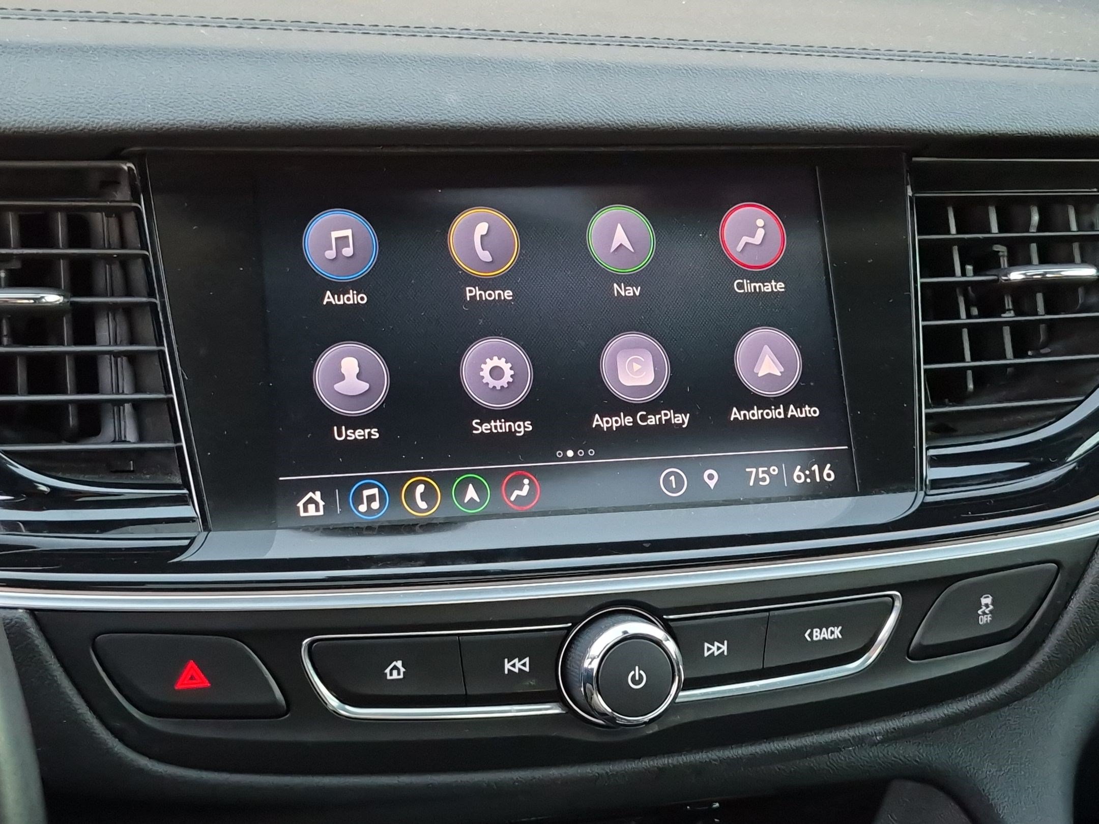 Used 2019 Buick Regal Essence w/ Driver Confidence Package I FWD image 19