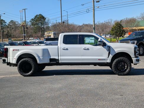 New 2026 Ford F350 Lariat w/ Lariat Premium Package image 8