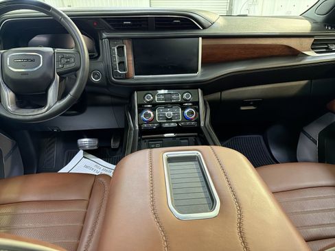 Used 2024 GMC Yukon Denali Ultimate image 22