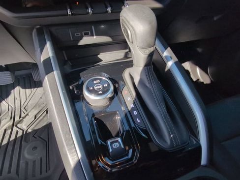 Used 2025 Chevrolet Colorado Trail Boss image 22