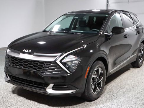 Used 2023 Kia Sportage LX FWD image 30