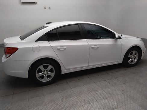 Used 2016 Chevrolet Cruze LT w/ Enhanced Safety Package FWD image 10