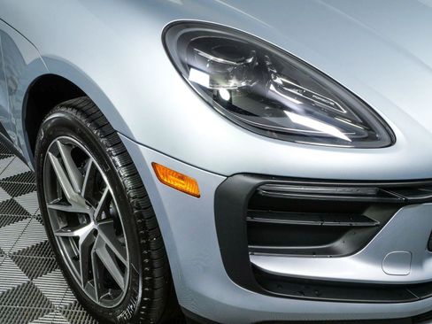 New 2026 Porsche Macan Turbo AWD/4WD image 39