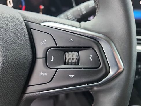 Certified 2025 Chevrolet Trax ACTIV image 24