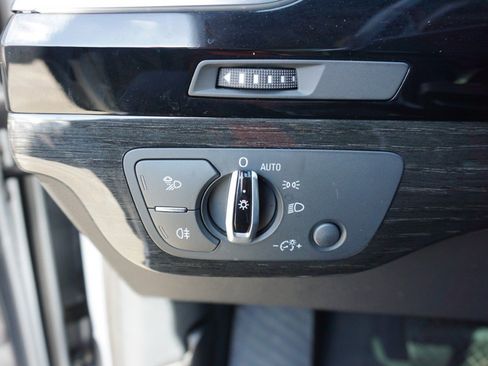 Used 2017 Audi Q7 3.0T Premium Plus w/ Premium Plus Package image 21