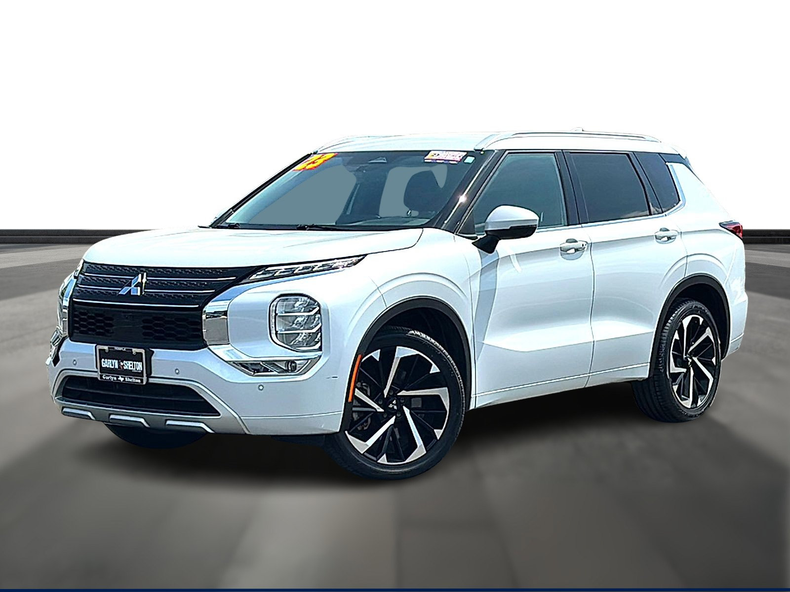 Used 2023 Mitsubishi Outlander SEL FWD image 1