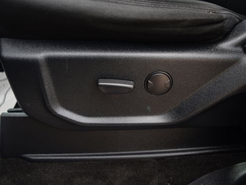 Used 2020 Ford Expedition XLT image 21