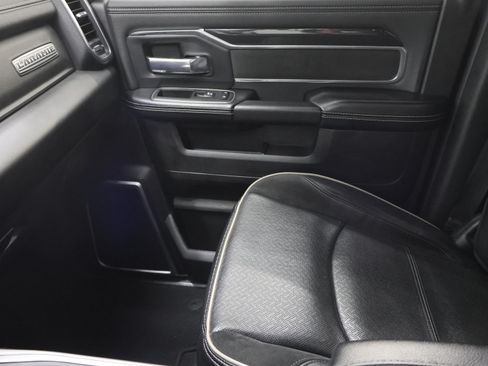 Used 2022 RAM 2500 Laramie w/ Night Edition AWD/4WD image 13