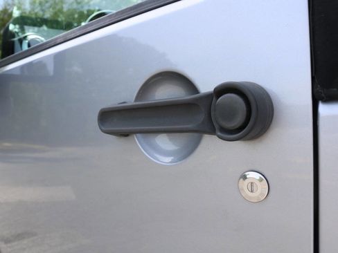 Used 2014 Jeep Wrangler Sport image 27