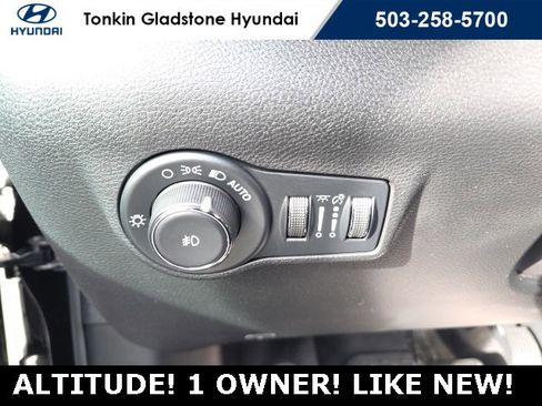 Used 2023 Jeep Compass Altitude w/ Sun and Sound Group image 11