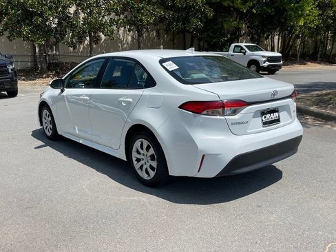 Used 2023 Toyota Corolla LE FWD image 5
