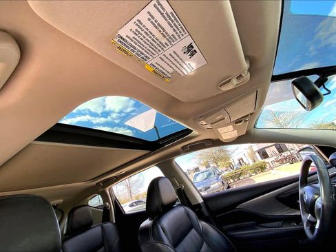 Used 2017 Nissan Murano Platinum w/ Platinum Technology Package image 12