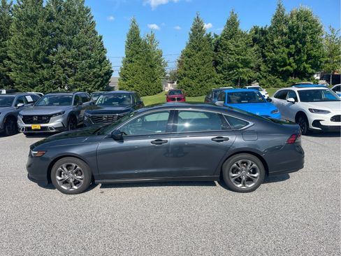 Used 2024 Honda Accord EX image 2