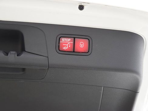 Used 2022 Mercedes-Benz GLC 300 image 31