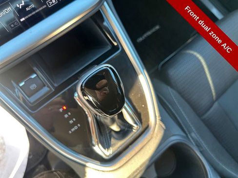 Used 2022 Subaru Outback Premium image 27