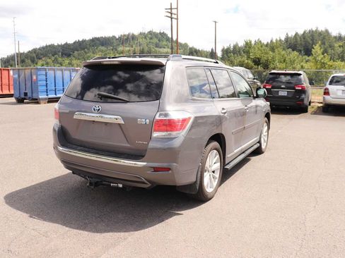 Used 2012 Toyota Highlander Limited AWD/4WD image 5