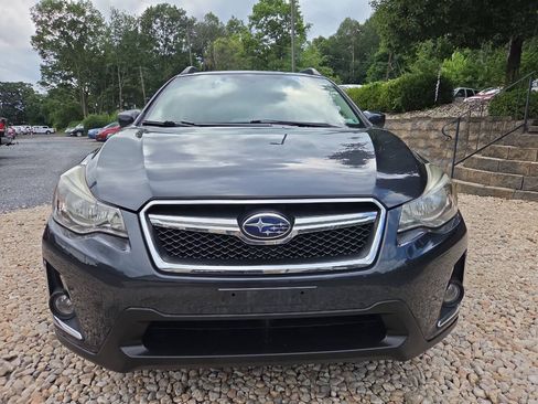 Used 2016 Subaru Crosstrek 2.0i Premium AWD/4WD image 2