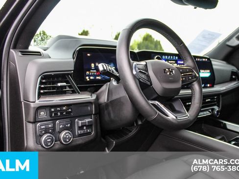 Used 2025 Chevrolet Tahoe Z71 w/ Z71 Off-Road Package AWD/4WD image 34