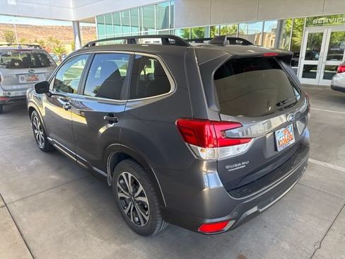 Used 2022 Subaru Forester Limited AWD/4WD image 4