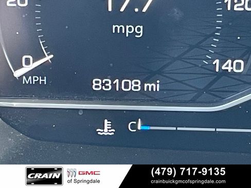 Used 2023 GMC Yukon XL SLT AWD/4WD image 13