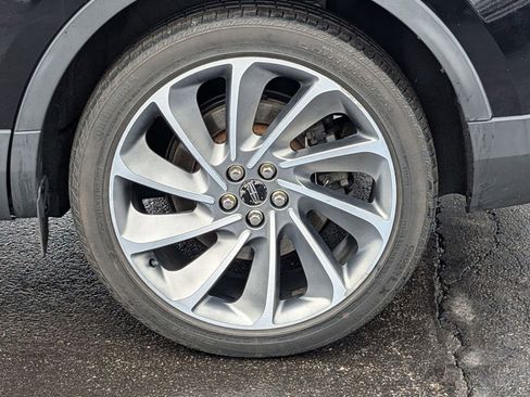 Used 2019 Lincoln Nautilus Reserve w/ Ultimate Package image 16