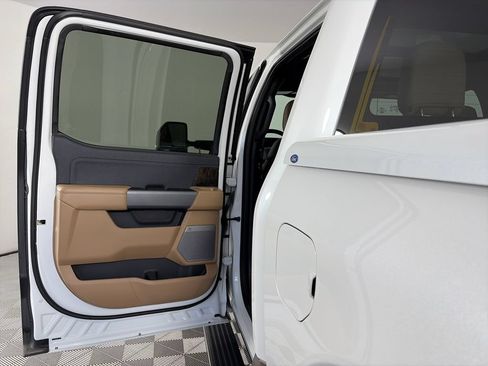 Used 2022 Ford F150 Lariat w/ Equipment Group 502A High AWD/4WD image 12