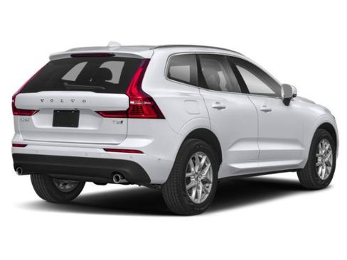 Used 2018 Volvo XC60 T5 Momentum w/ Vision Package AWD/4WD image 2