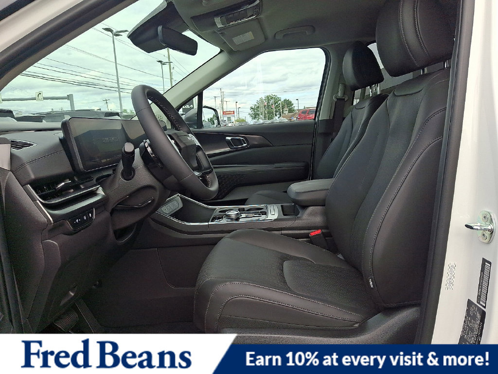 New 2027 Kia Carnival EX w/ Dark Edition Package FWD image 10