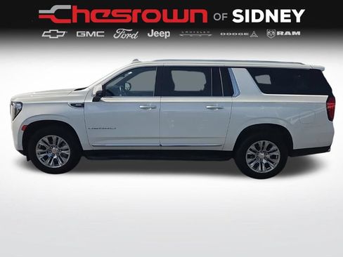 Used 2023 GMC Yukon XL Denali w/ Advanced Technology Package AWD/4WD image 8