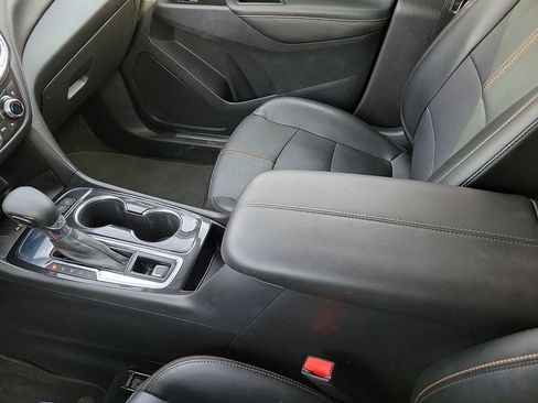 Used 2022 Chevrolet Equinox Premier image 20