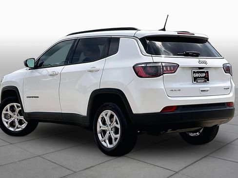 Used 2024 Jeep Compass Latitude AWD/4WD image 23