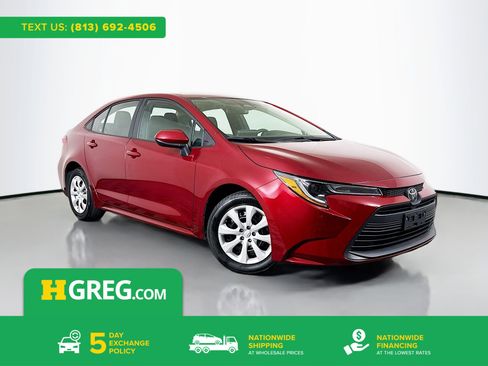 Used 2024 Toyota Corolla LE image 1