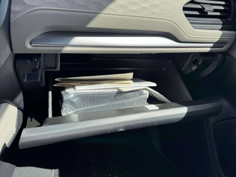 Certified 2025 Subaru Forester image 28