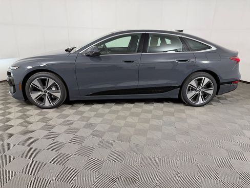 Used 2025 Audi A6 e-tron Premium Plus w/ Premium Plus RWD image 2