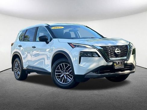 Used 2023 Nissan Rogue S AWD/4WD image 2