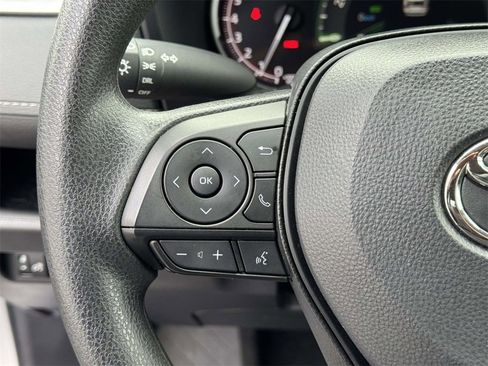 Used 2025 Toyota RAV4 LE image 10
