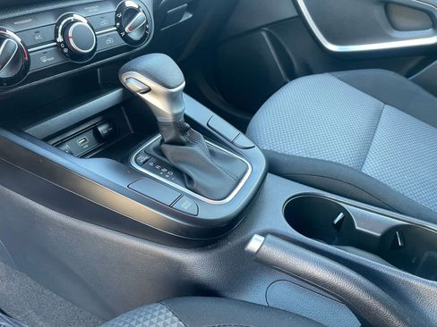 Used 2025 Kia Soul LX w/ LX Technology Package image 37