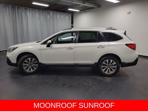Used 2019 Subaru Outback 2.5i Touring image 6
