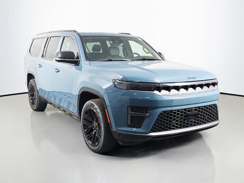 New 2026 Jeep Grand Wagoneer L Limited AWD/4WD image 1