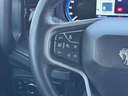 Used 2024 Ford Bronco Badlands image 28