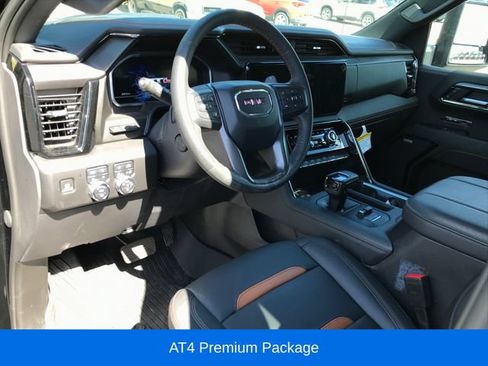 Certified 2023 GMC Sierra 1500 AT4 w/ AT4 Premium Package AWD/4WD image 5