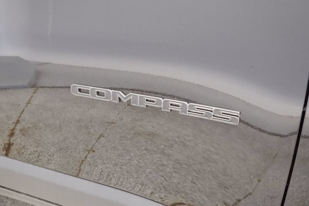 New 2026 Jeep Compass Latitude AWD/4WD image 6